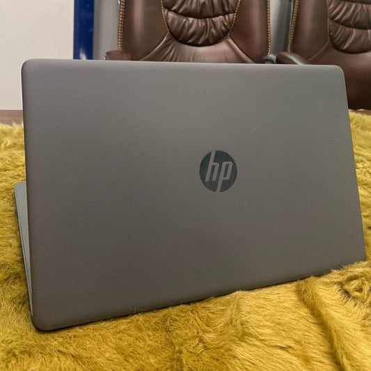 HP Laptop 250 G7 (i5 8th Gen,16 GB Ram,500 GB SSD,15.6 inch display) 1 YEAR WARRANTY