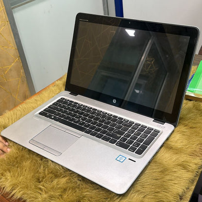 Hp elitebook 850 G3 15.6 inch (i5 6th Gen,8 GB Ram,256 GB SSD) -1 YEAR WARRANTY